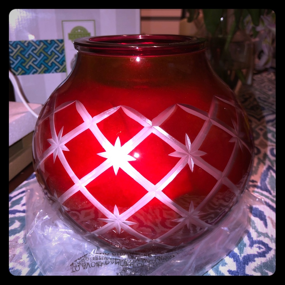 Scentsy glass melt warmer NEW IN BOX